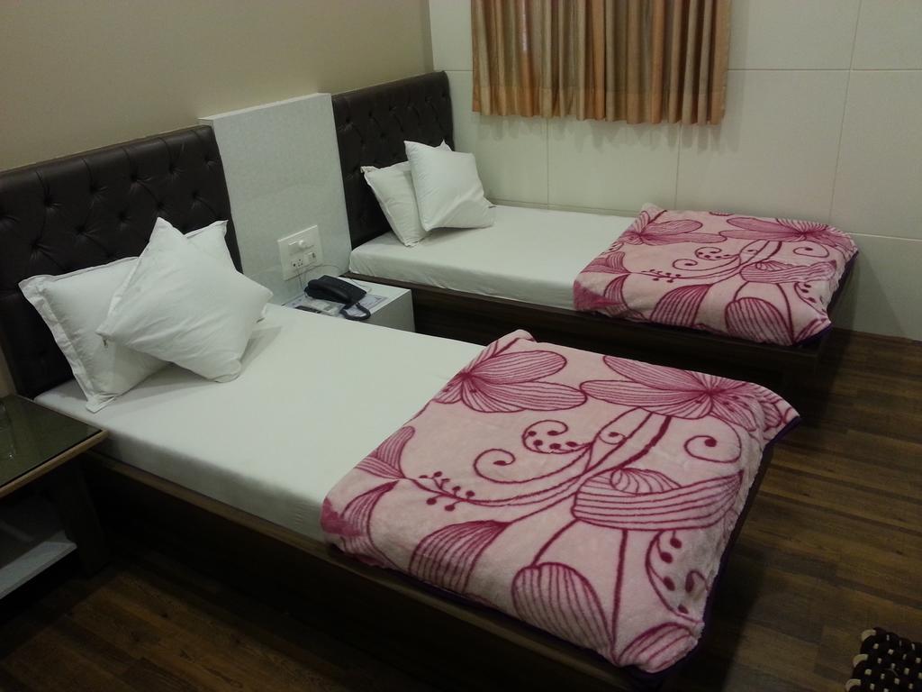 Hotel Oasis Mumbai Ruang foto
