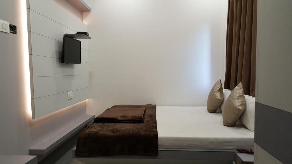 Hotel Oasis Mumbai Ruang foto