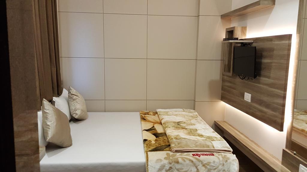 Hotel Oasis Mumbai Ruang foto